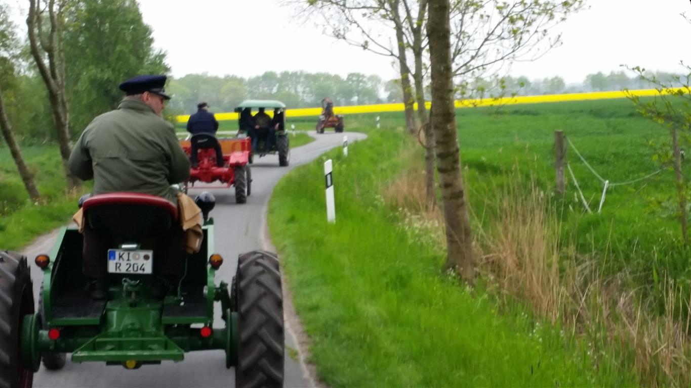 weiter durch die Natur