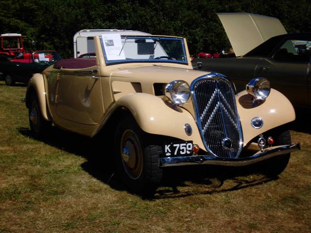 Axel kurbelt den 525 an