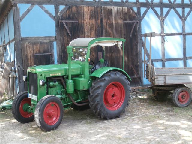 Stahldeutz mit Gummiwagen