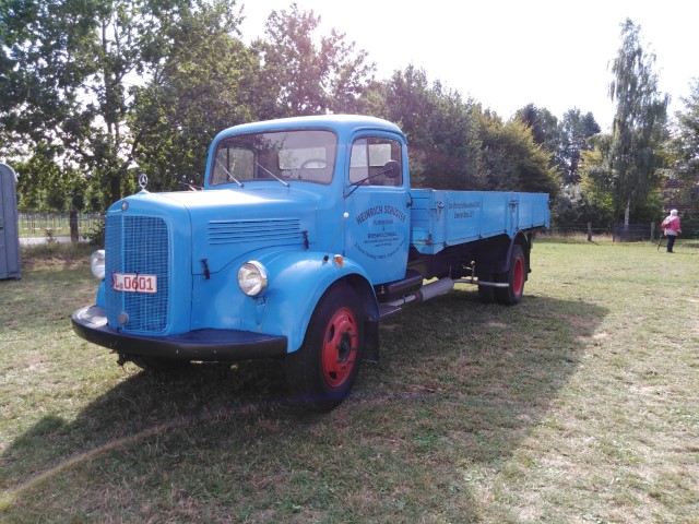 Mercedes LKW