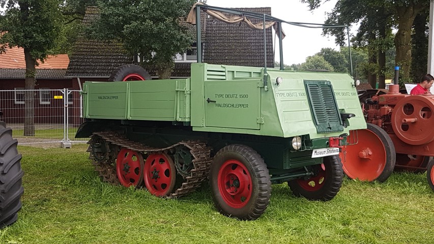 Deutz Waldschlepper