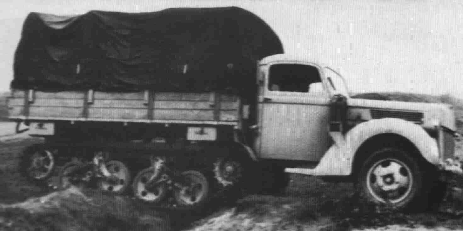 Gleisketten an LKW