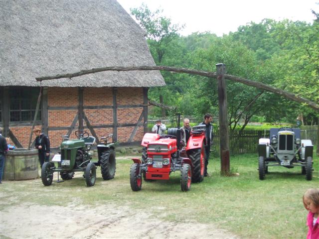 Bautz AS120, MF 135, und Schlüter